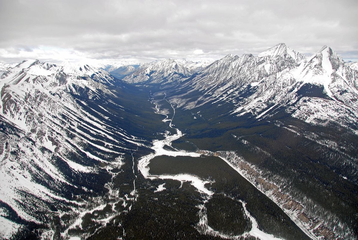 38 Mount Turbulent, Goatview Peak, Spray River, Old Goat Mountain, Nestor Peak From Helicopter Between Mount Assiniboine And Canmore In Winter